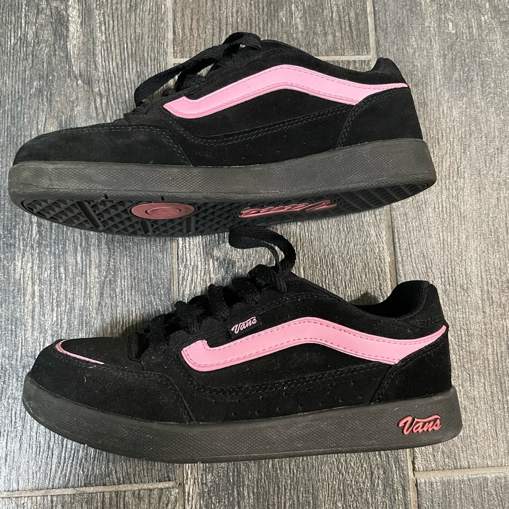Vans Basha - Black and pink, women’s 7.5